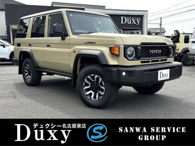 TOYOTA LAND CRUISER 70 - 1