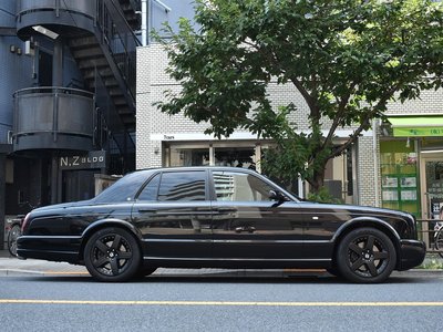 BENTLEY ARNAGE - 4
