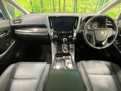 2023 TOYOTA ALPHARD photo 2