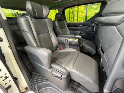 2023 TOYOTA ALPHARD photo 9