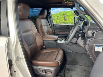 TOYOTA LAND CRUISER 250 - 8