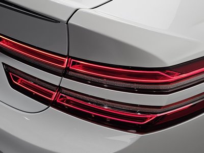 GENESIS G80 (RG3) - 10