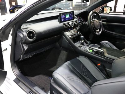 2023 Lexus RC F thumbnail 18