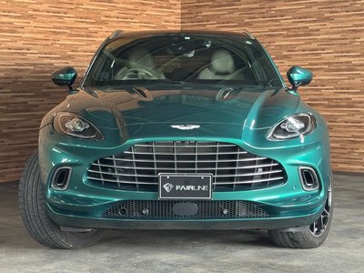 ASTON MARTIN DBX - 6