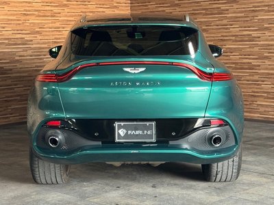 ASTON MARTIN DBX - 7