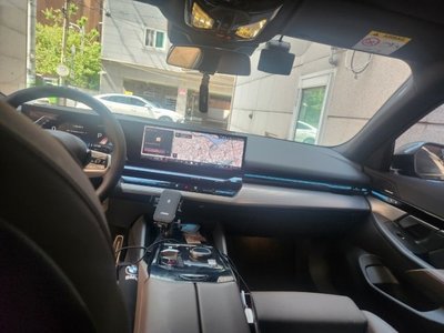 BMW 5 SERIES - 8
