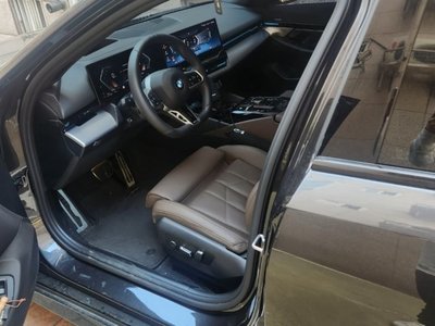 BMW 5 SERIES - 6