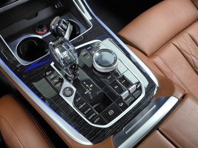 2020 BMW X7 缩略图 12