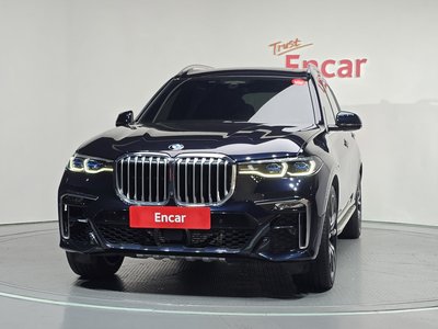 2020 BMW X7 photo 2