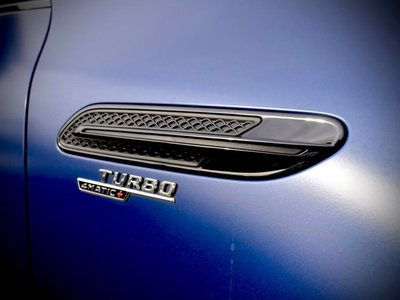 MERCEDES-BENZ GT AMG - 6