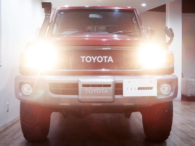 TOYOTA LAND CRUISER - 6