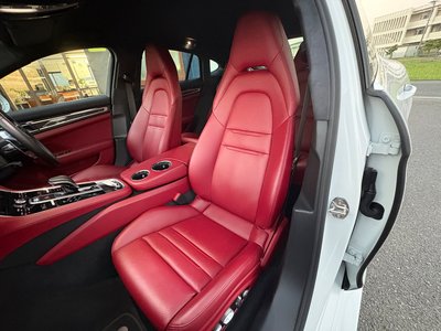 صورة مصغرة 25 لـ 2019 Porsche PANAMERA