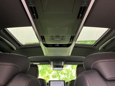 2025 TOYOTA ALPHARD — миниатюра 34