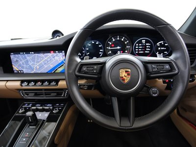 PORSCHE 911 - 10