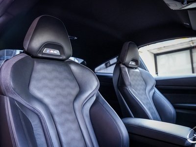 صورة 7 لـ 2021 BMW M4 COUPE