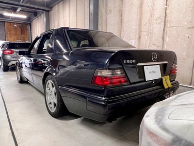 1995 Mercedes-BENZ E-CLASS 照片 3