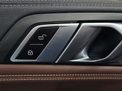 2022 BMW X6 — миниатюра 36