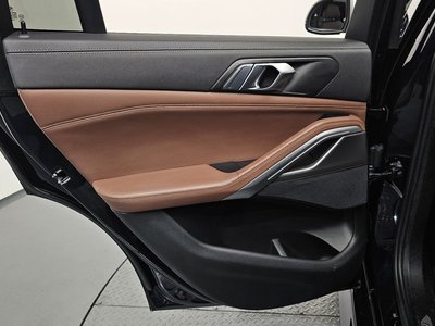 2022 BMW X6 — миниатюра 15