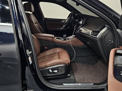 2022 BMW X6 — миниатюра 16
