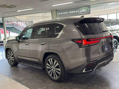 2024 Lexus LX — фото 7