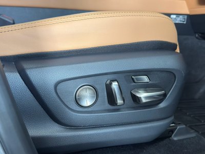 صورة مصغرة 46 لـ 2024 Lexus LX