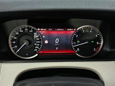 LAND ROVER RANGE ROVER VELAR - 8