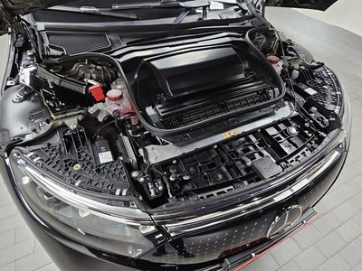 MERCEDES-BENZ EQS - 7