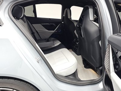 صورة مصغرة 18 لـ 2025 BMW M5