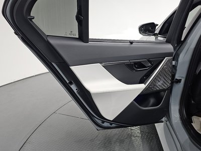 صورة مصغرة 16 لـ 2025 BMW M5