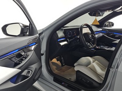 صورة مصغرة 14 لـ 2025 BMW M5