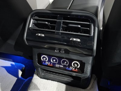 صورة مصغرة 37 لـ 2025 BMW M5