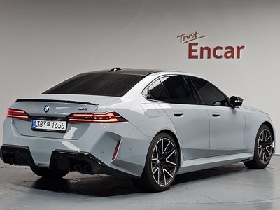 2025 BMW M5 照片 5