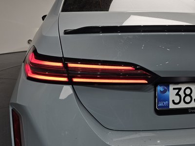 صورة مصغرة 11 لـ 2025 BMW M5