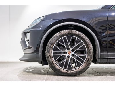 PORSCHE MACAN - 10
