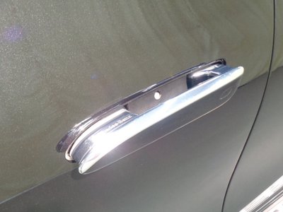 MERCEDES-BENZ EQE - 8