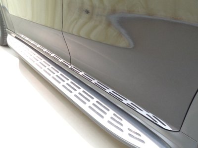 MERCEDES-BENZ EQE - 9