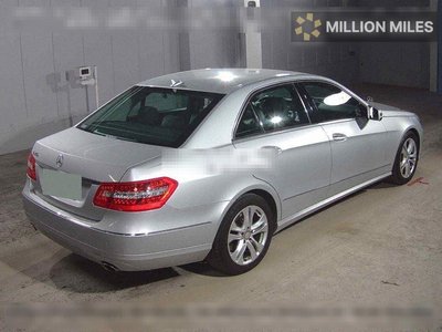 MERCEDES-BENZ E-CLASS - 5