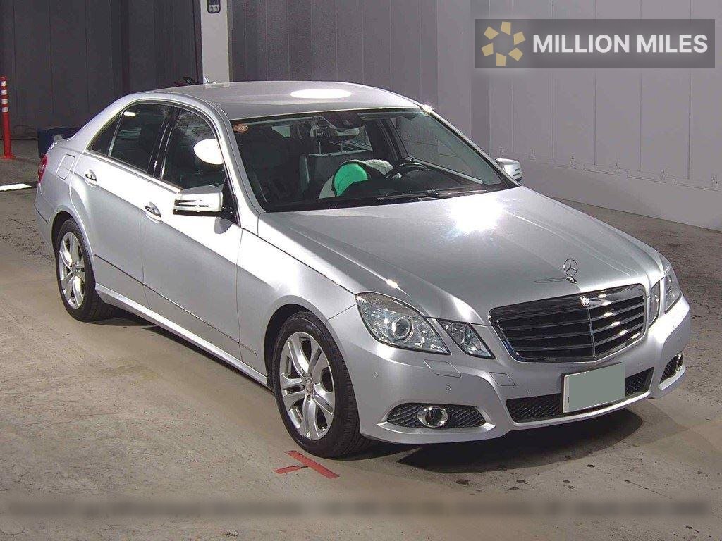 MERCEDES-BENZ E-CLASS - View 1