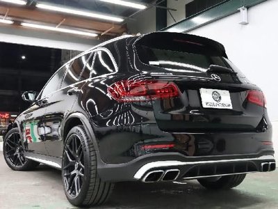 MERCEDES-BENZ GLC AMG - 3