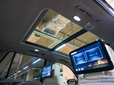 CADILLAC ESCALADE 5TH GENERATION - 9