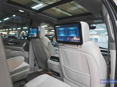 CADILLAC ESCALADE 5TH GENERATION - 7