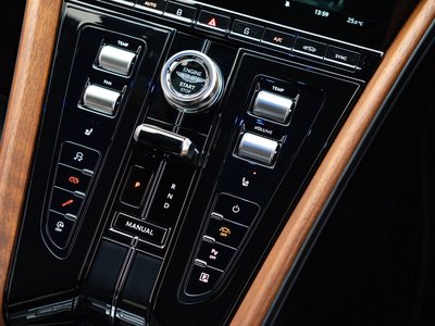 2024 Aston Martin DB12 照片 33