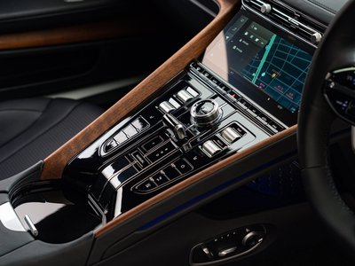 2024 Aston Martin DB12 照片 26