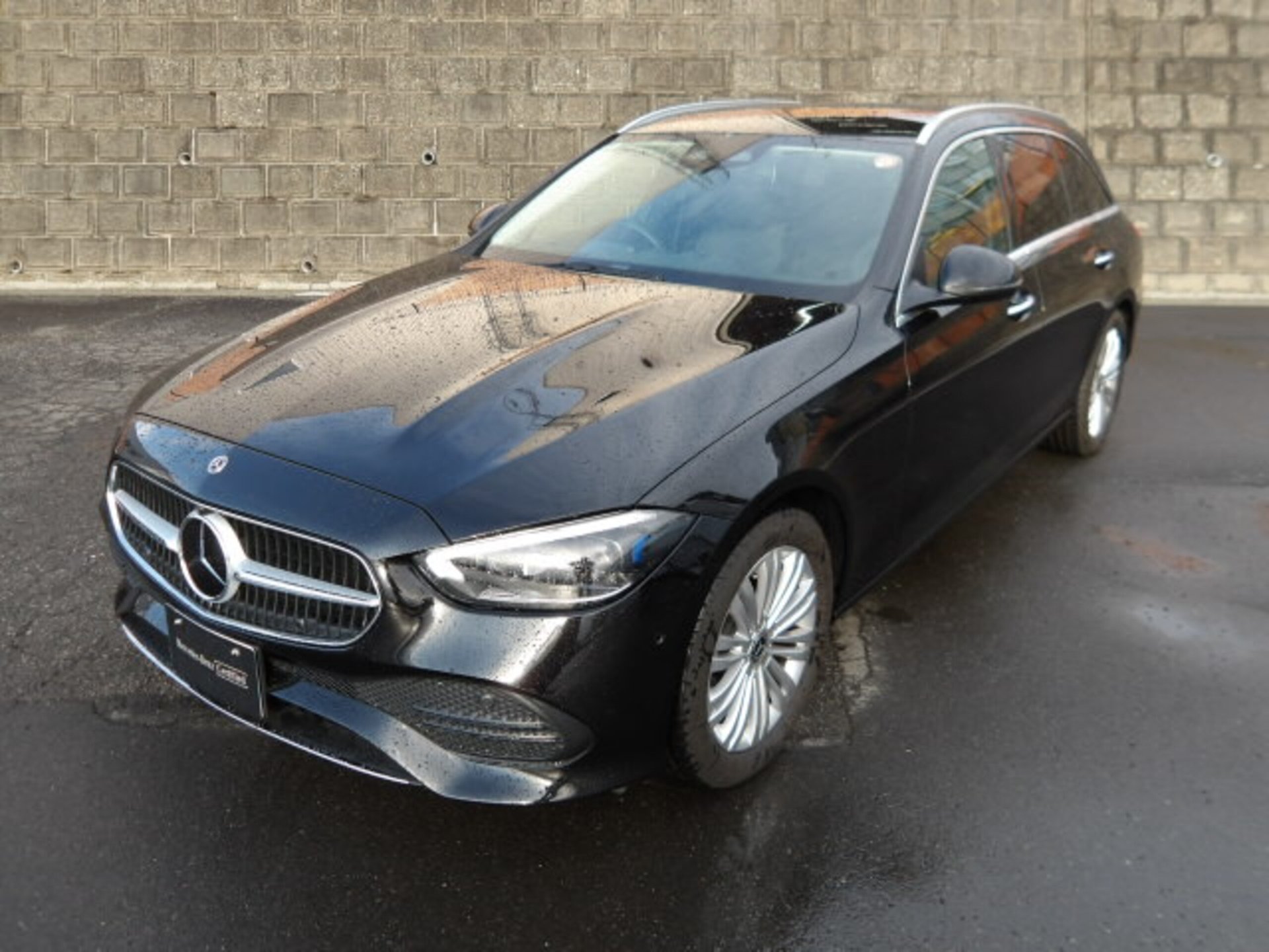 MERCEDES-BENZ C-CLASS - View 1