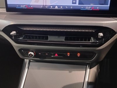 2025 BMW 3 SERIES — миниатюра 23