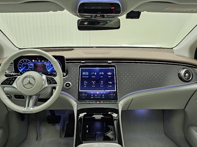 MERCEDES-BENZ EQE - 4