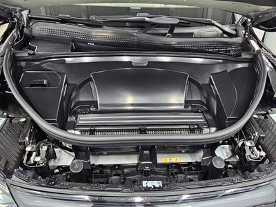 MERCEDES-BENZ EQE - 7