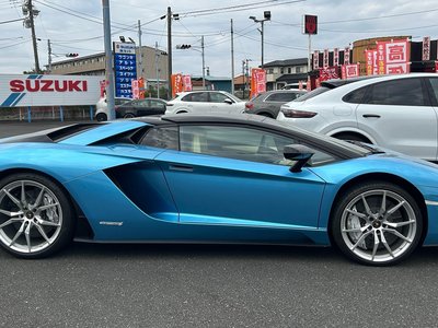 LAMBORGHINI AVENTADOR - 10