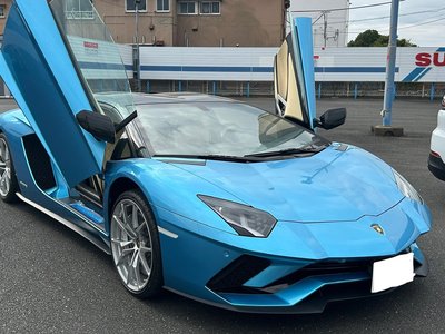 LAMBORGHINI AVENTADOR - 2