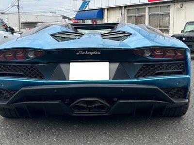 LAMBORGHINI AVENTADOR - 7